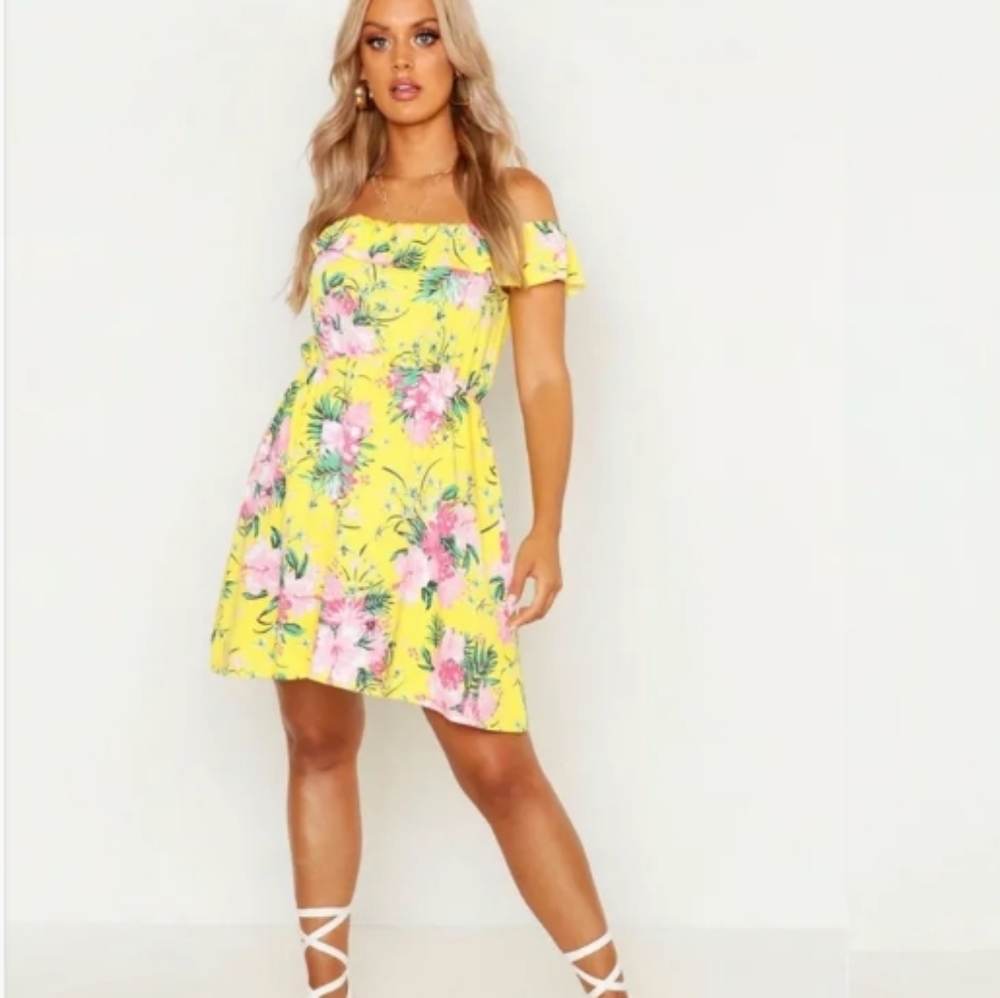 NWT Tropical off the shoulder dress